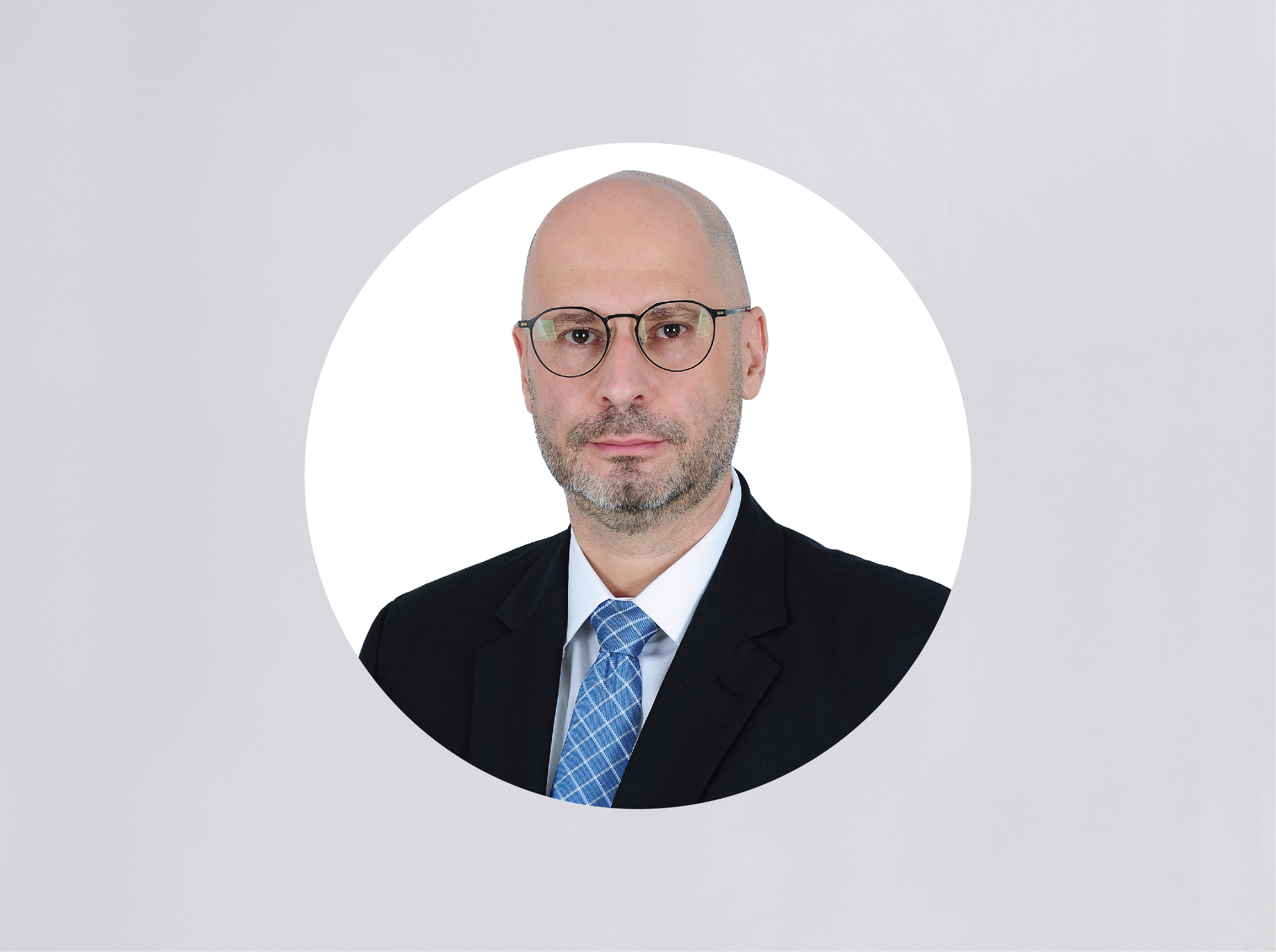 Dr. Krzysztof KOSMINSKI